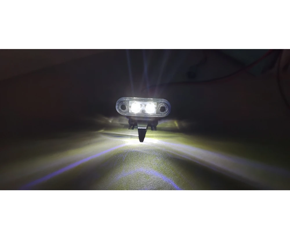 2pcs 24V For Volvo FH FM Truck Cab Roof Marker Light For FH13 truck top lamp OEM 82116545 21087346