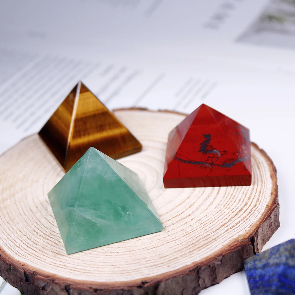 28-32mm Natural Crystal Pyramid Healing Crystal Crafts Rose Quartz Chakra Reiki Crystal Rainbow Fluorite Home Decor Point
