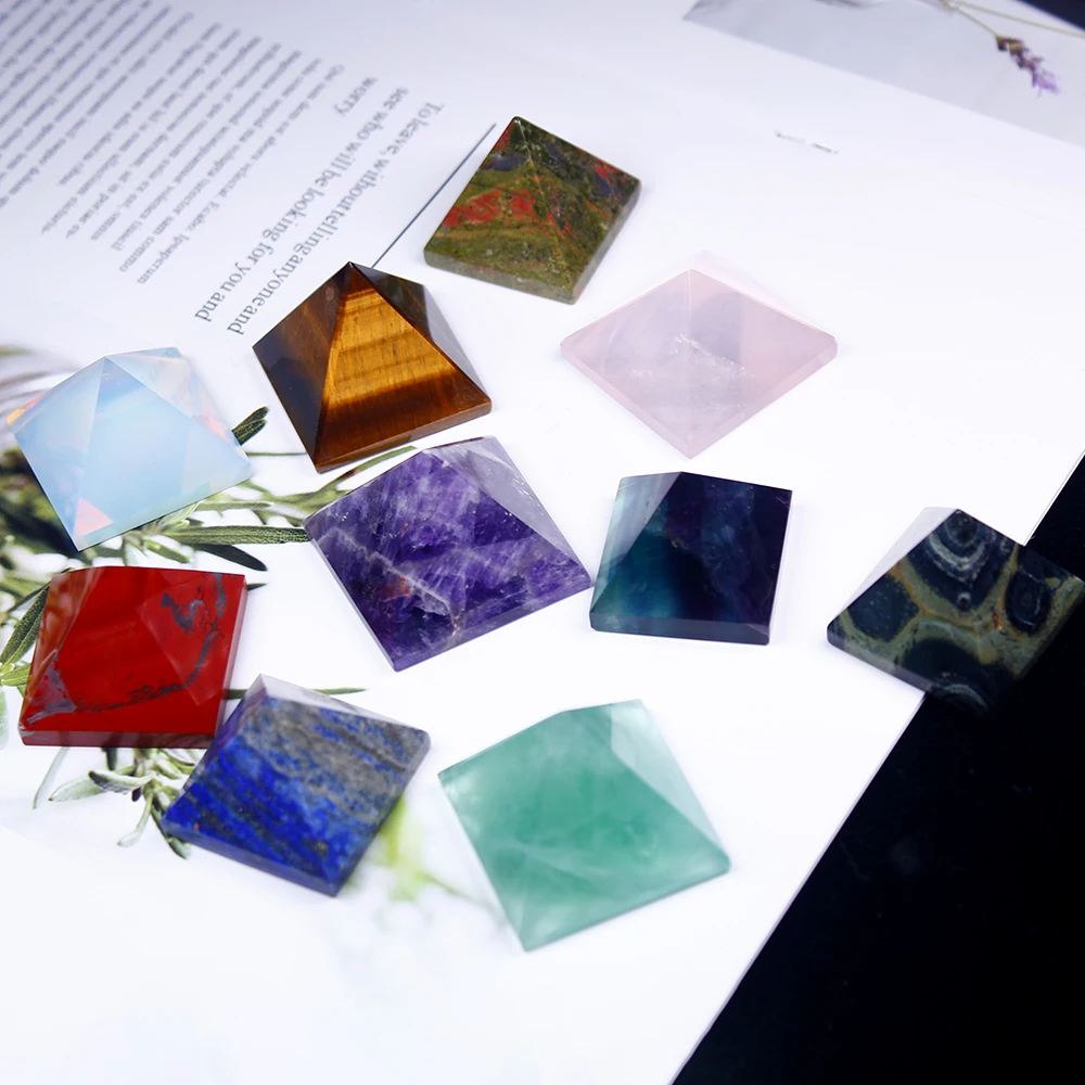 28-32mm Natural Crystal Pyramid Healing Crystal Crafts Rose Quartz Chakra Reiki Crystal Rainbow Fluorite Home Decor Point