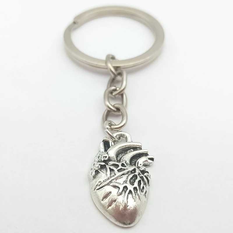 1 piece of heart charm keychain medical anatomical keychain heart keychain, used for doctors and nurses bag chain jewelry gift