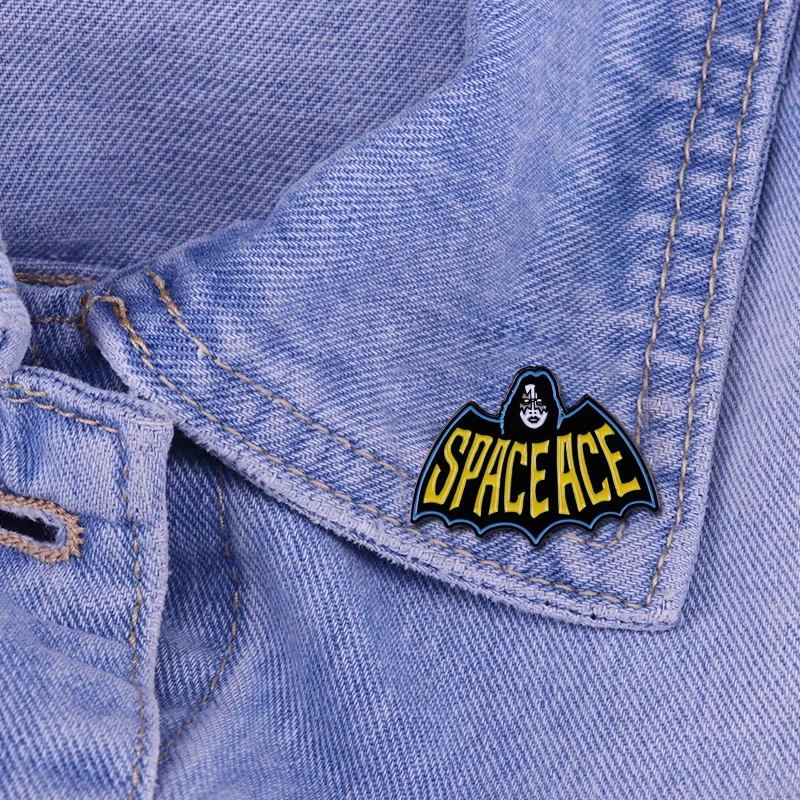 Ace Frehley the Spaceman enamel Pin Kiss Band Hard rock Musician brooch badge