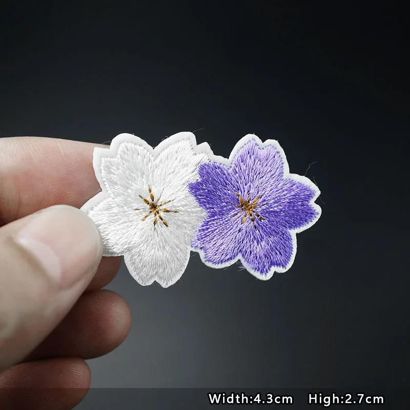 Sakura Patches Embroidery For T-Shirt Iron On Appliques Clothes Jeans Stickers Badges Parche