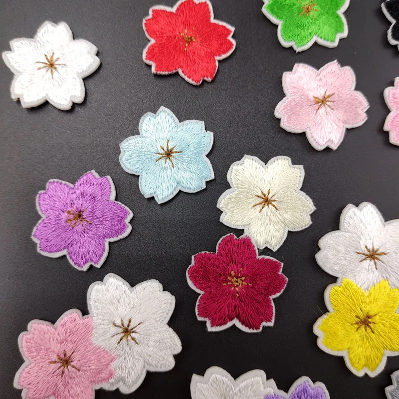 Sakura Patches Embroidery For T-Shirt Iron On Appliques Clothes Jeans Stickers Badges Parche