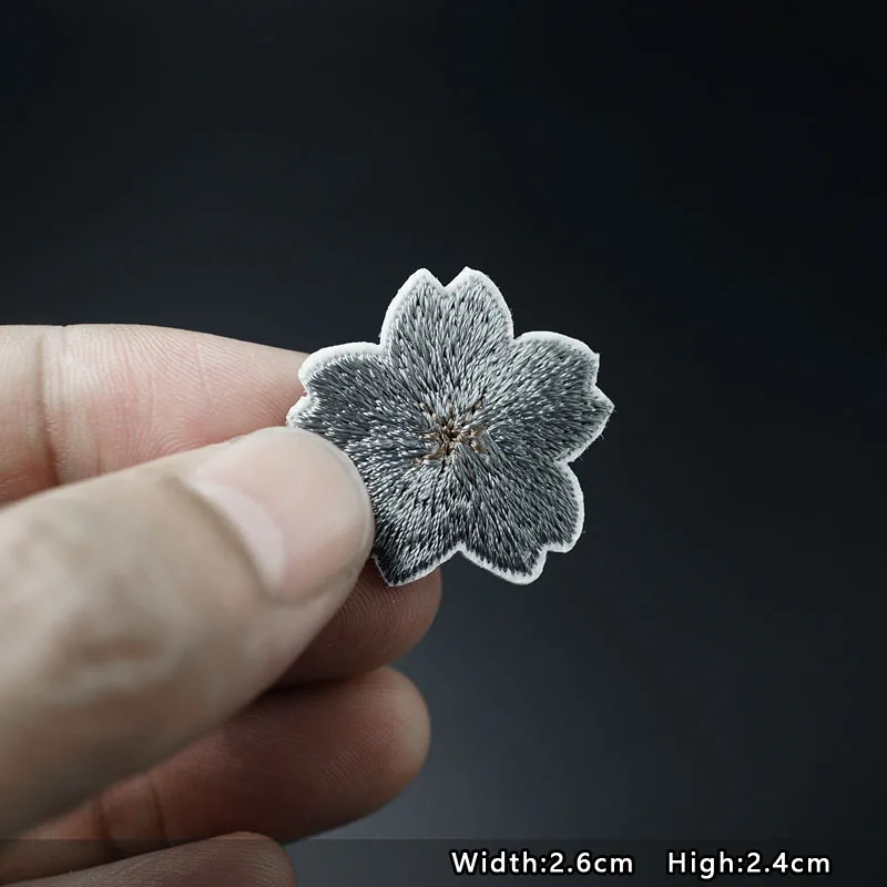 Sakura Patches Embroidery For T-Shirt Iron On Appliques Clothes Jeans Stickers Badges Parche