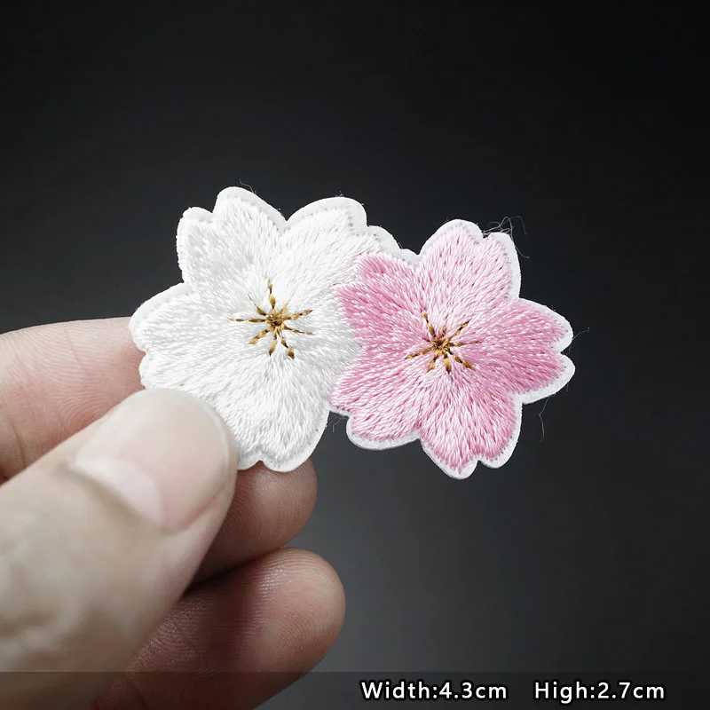 Sakura Patches Embroidery For T-Shirt Iron On Appliques Clothes Jeans Stickers Badges Parche