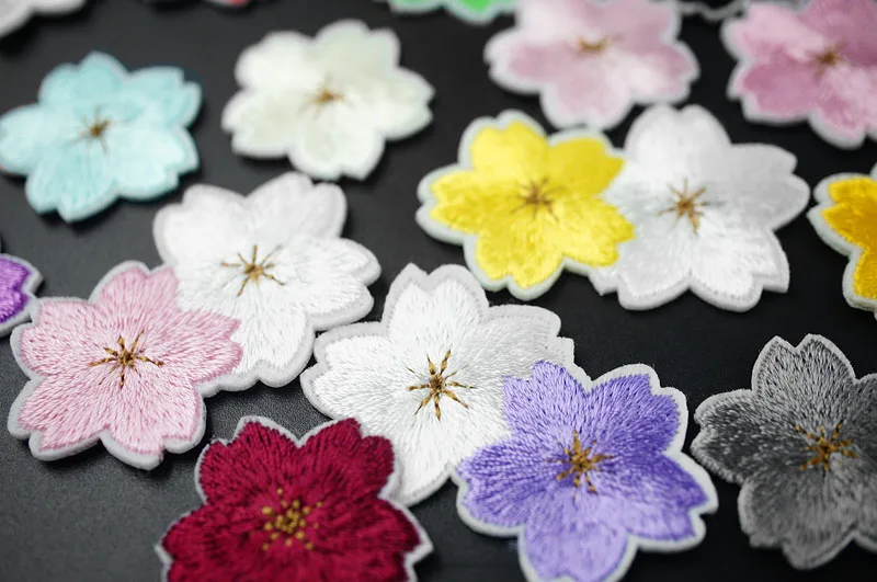 Sakura Patches Embroidery For T-Shirt Iron On Appliques Clothes Jeans Stickers Badges Parche