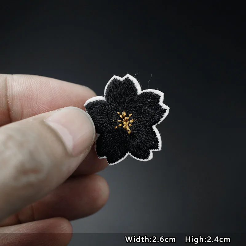 Sakura Patches Embroidery For T-Shirt Iron On Appliques Clothes Jeans Stickers Badges Parche