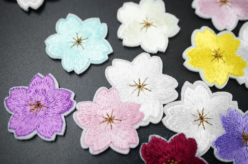 Sakura Patches Embroidery For T-Shirt Iron On Appliques Clothes Jeans Stickers Badges Parche
