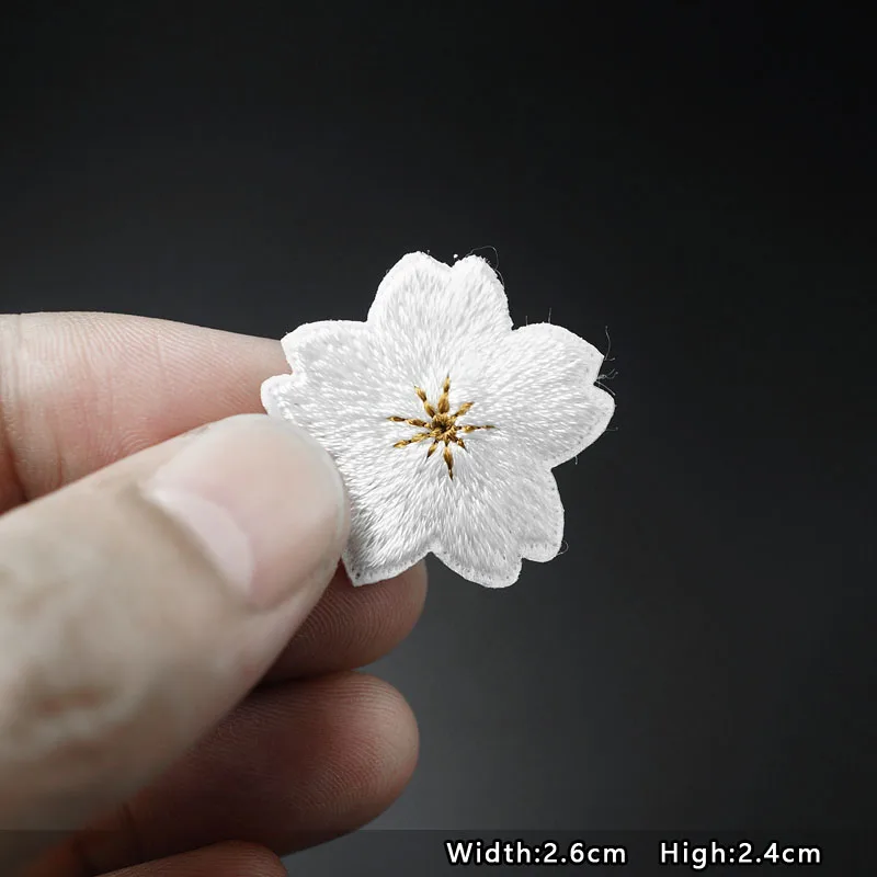Sakura Patches Embroidery For T-Shirt Iron On Appliques Clothes Jeans Stickers Badges Parche