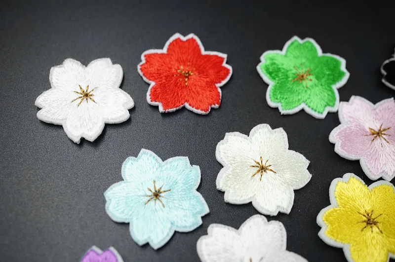 Sakura Patches Embroidery For T-Shirt Iron On Appliques Clothes Jeans Stickers Badges Parche