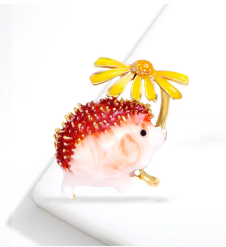 SKEDS Creative Women Enamel Hedgehog Daisy Jewelry Brooches Fashion Cute Animal Coat Clothing Bag Badges Brooch Pin Gift