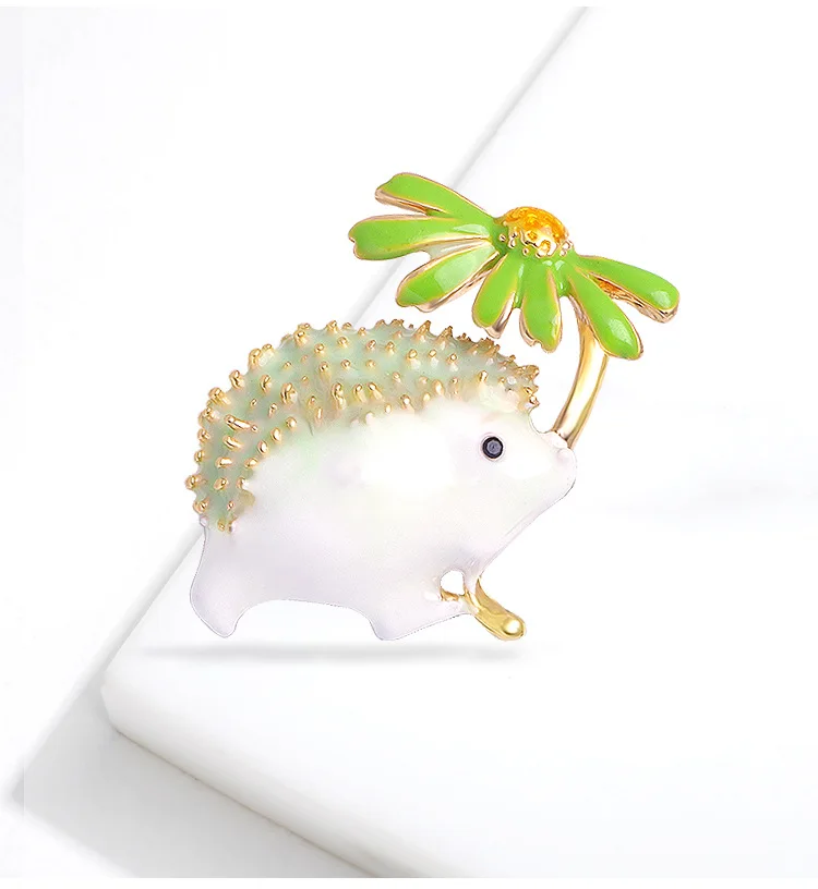 SKEDS Creative Women Enamel Hedgehog Daisy Jewelry Brooches Fashion Cute Animal Coat Clothing Bag Badges Brooch Pin Gift