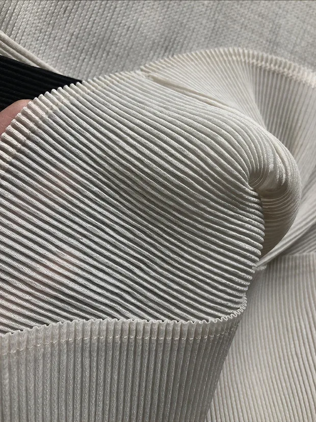 Miyake Pleated Half High Neck Profile Black T-shirts Women 2026 Summer Korean Fashion Causal Tops Designer Aesthetic Clothing