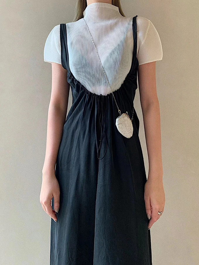 Miyake Pleated Half High Neck Profile Black T-shirts Women 2026 Summer Korean Fashion Causal Tops Designer Aesthetic Clothing