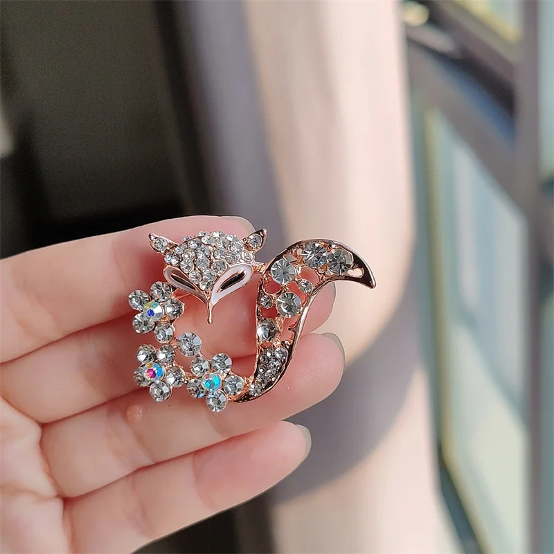 Ladies Fox Brooch Women's Simple Fashion Corsage Sweater Coat Accessories Brooch For Women Animal Party Wedding Brooches Pins