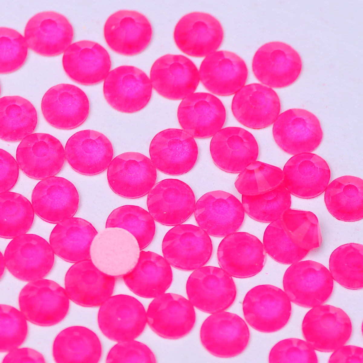 YANRUO 2058 Non Electric Neno Rhinestones Non Hot fix Fluorescent Shiny Crystal For Nails Art Decoarion Crystals