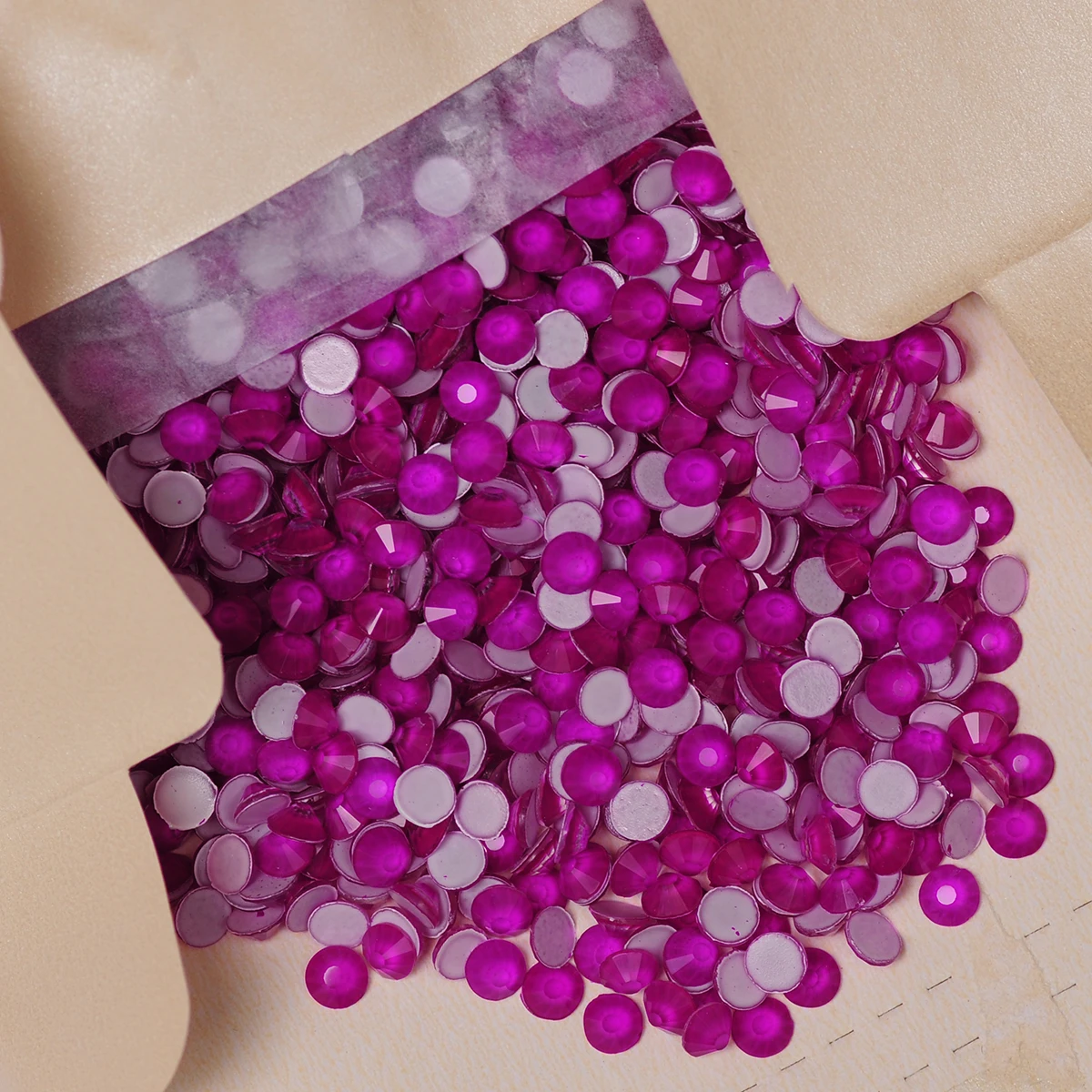 YANRUO 2058 Non Electric Neno Rhinestones Non Hot fix Fluorescent Shiny Crystal For Nails Art Decoarion Crystals