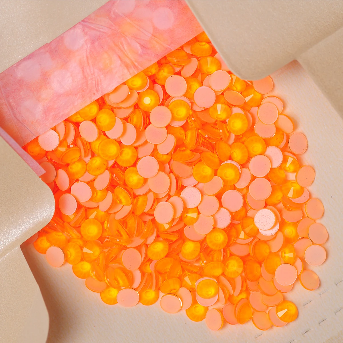 YANRUO 2058 Non Electric Neno Rhinestones Non Hot fix Fluorescent Shiny Crystal For Nails Art Decoarion Crystals
