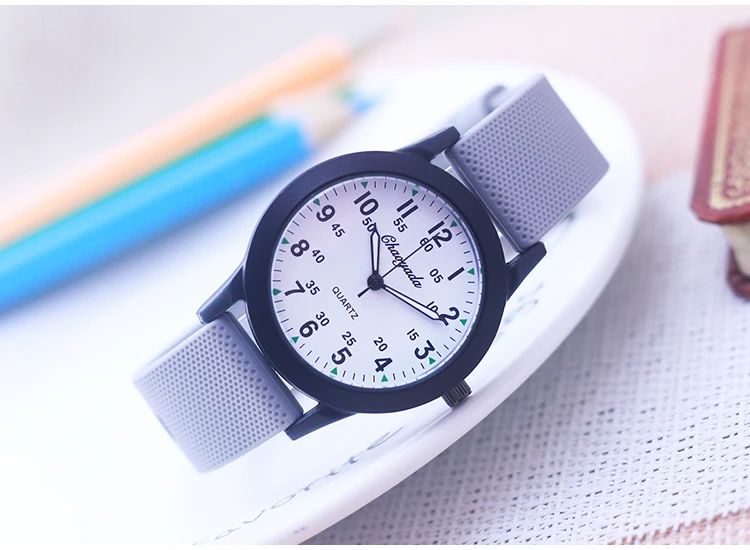 Chaoyada Fashion Women Men Girls Boys Sports Silicone Strap Quartz Watches Junior High School Students Gifts Watches 6 Colors