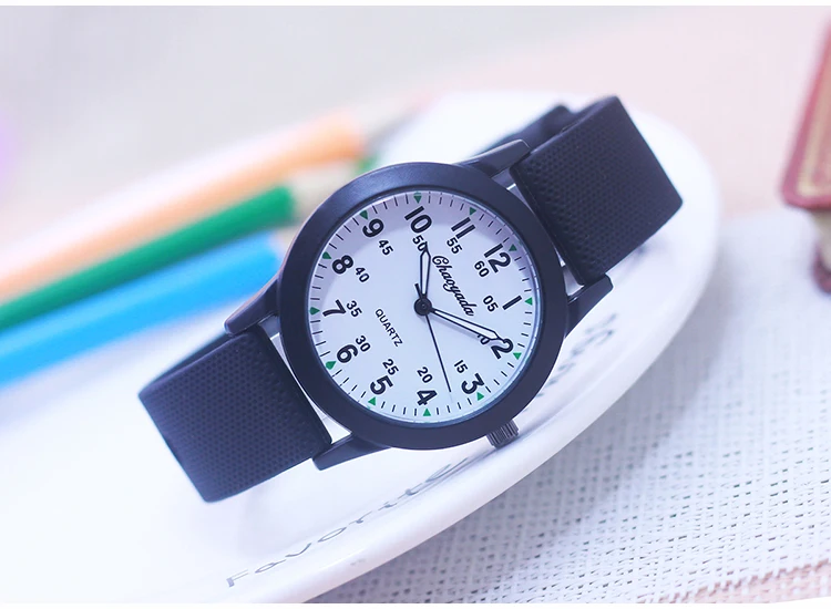 Chaoyada Fashion Women Men Girls Boys Sports Silicone Strap Quartz Watches Junior High School Students Gifts Watches 6 Colors