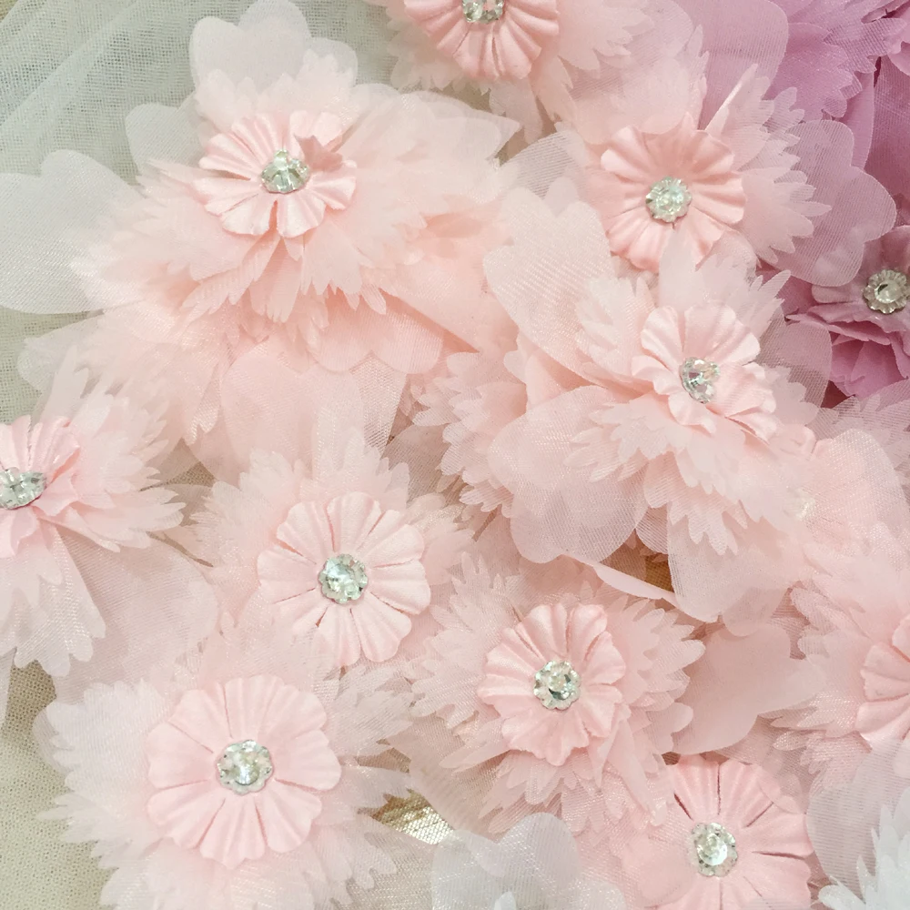5Pcs White Embroidered Flowers Patches Fabric Applique Sewing Patch Repair For Wedding Bags Headwear Accessories DIY Crafts