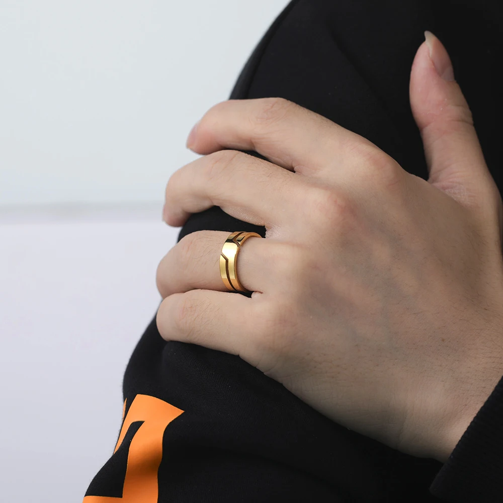 Skyrim Fashion Simple Stainless Steel Couple Ring for Men Women Casual Finger Rings Jewelry Engagement Anniversary Gift 2025 New