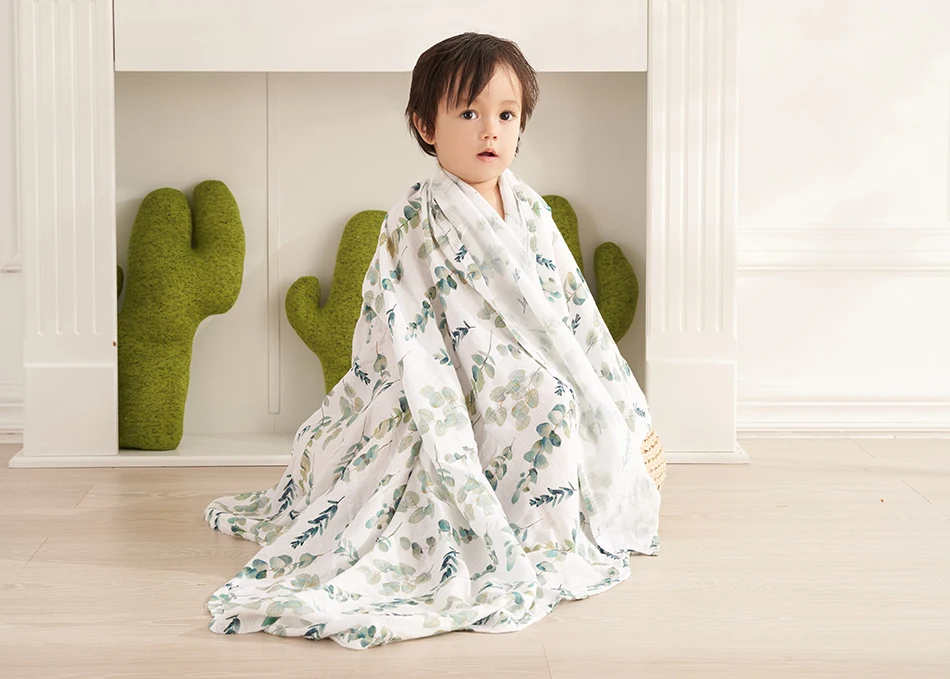 Elinfant Cute Soft Print Baby Towel Wrap 120x110cm Bamboo Cotton Baby Muslin Swaddle Blanket