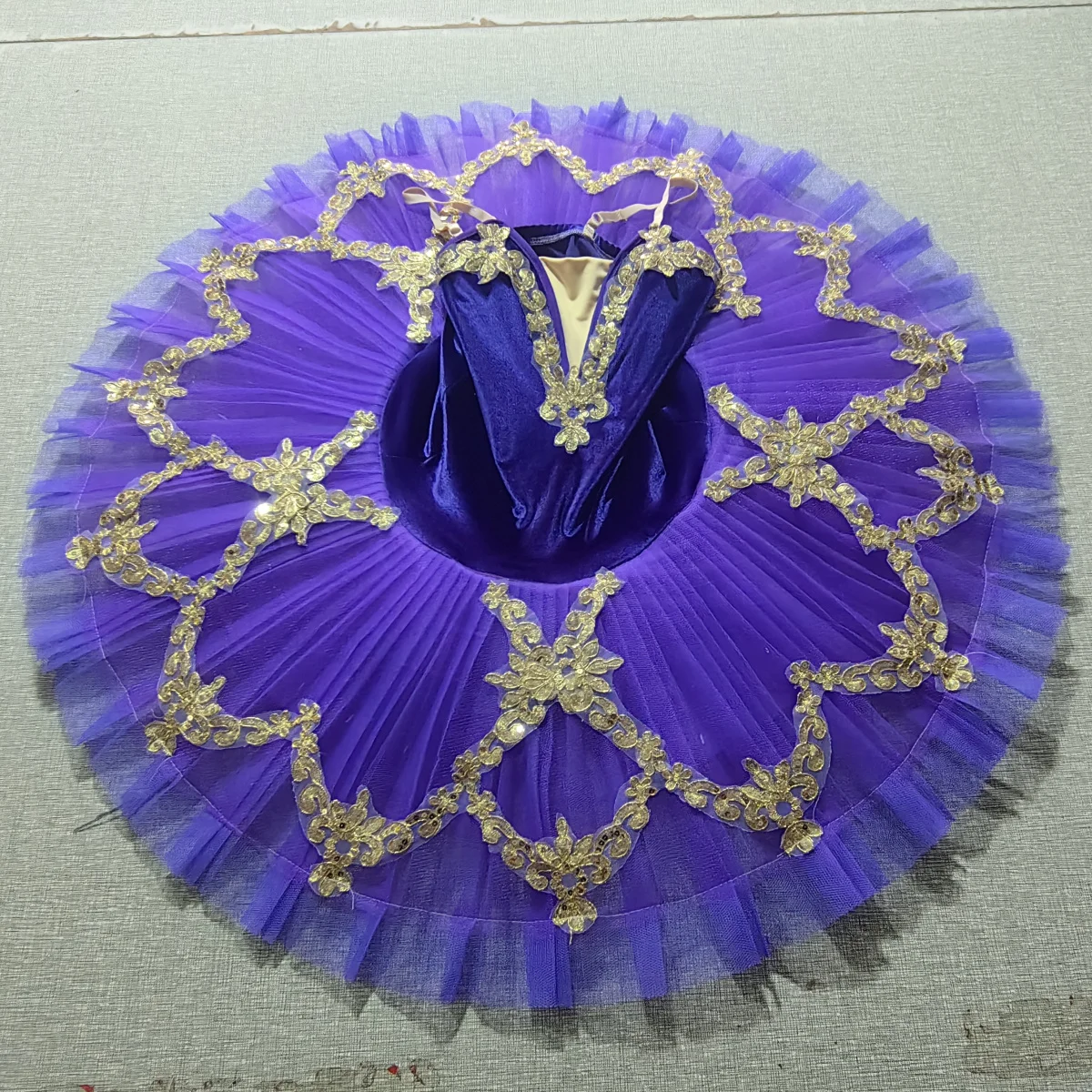 Red Black White Ballet Tutu Skirt Velvet Top Professional Belly Dance Costumes White Swan Lake Costumes Performance Clothing