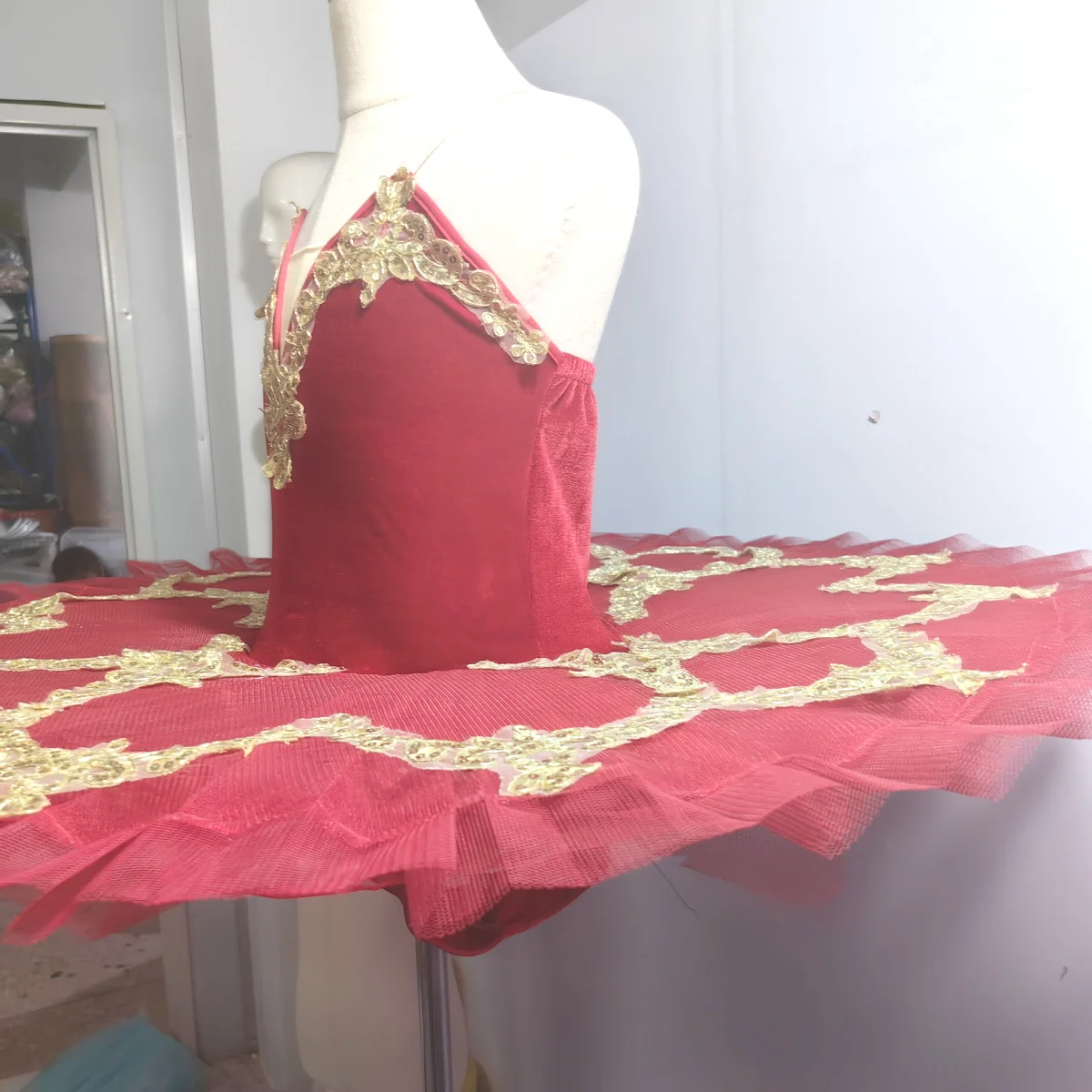 Red Black White Ballet Tutu Skirt Velvet Top Professional Belly Dance Costumes White Swan Lake Costumes Performance Clothing