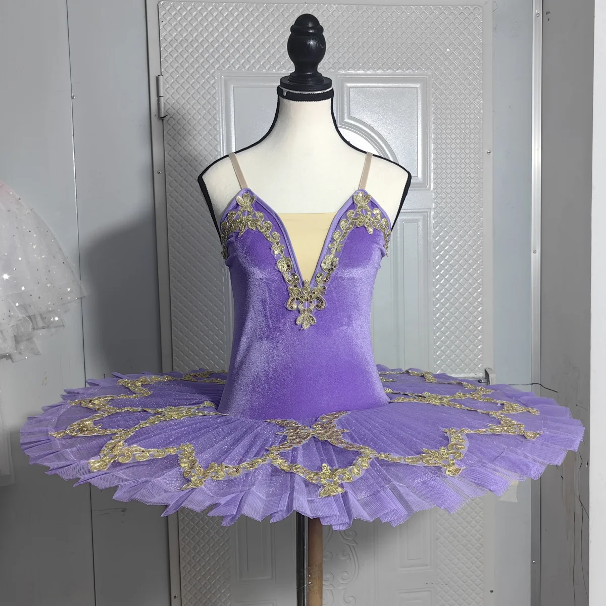 Red Black White Ballet Tutu Skirt Velvet Top Professional Belly Dance Costumes White Swan Lake Costumes Performance Clothing