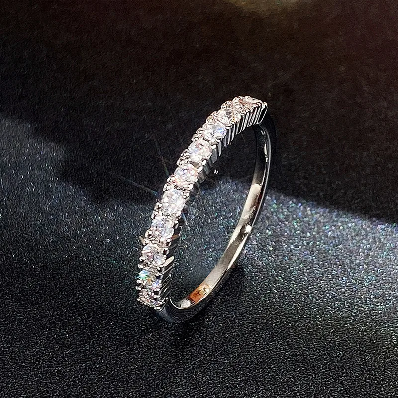 Huitan Fashion Contracted Design Women's Ring with Brilliant White Cubic Zirconia Wedding Party Daily Wearable Statement Jewelry