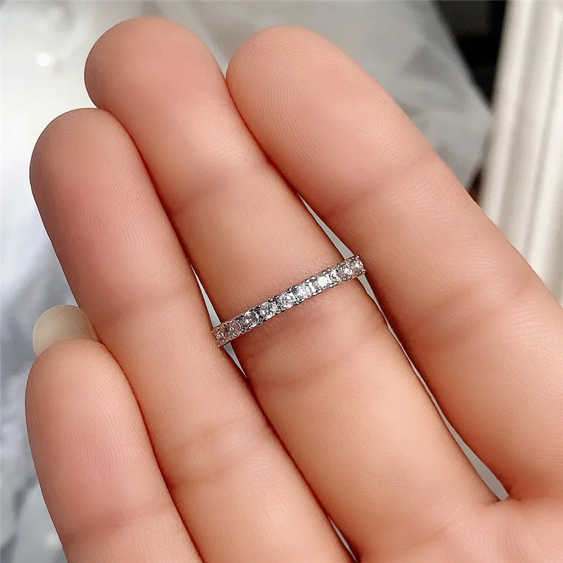 Huitan Fashion Contracted Design Women's Ring with Brilliant White Cubic Zirconia Wedding Party Daily Wearable Statement Jewelry