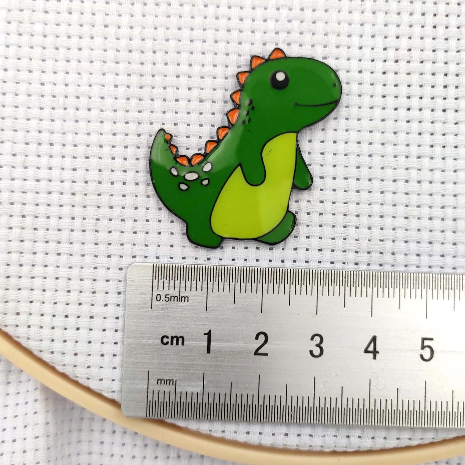 Cute Dinosaur Magnetic Needle Minders Sewing Magnet Needles Holder Cross Stitch Embroidery Needle Keeper Help Manage Needle Work