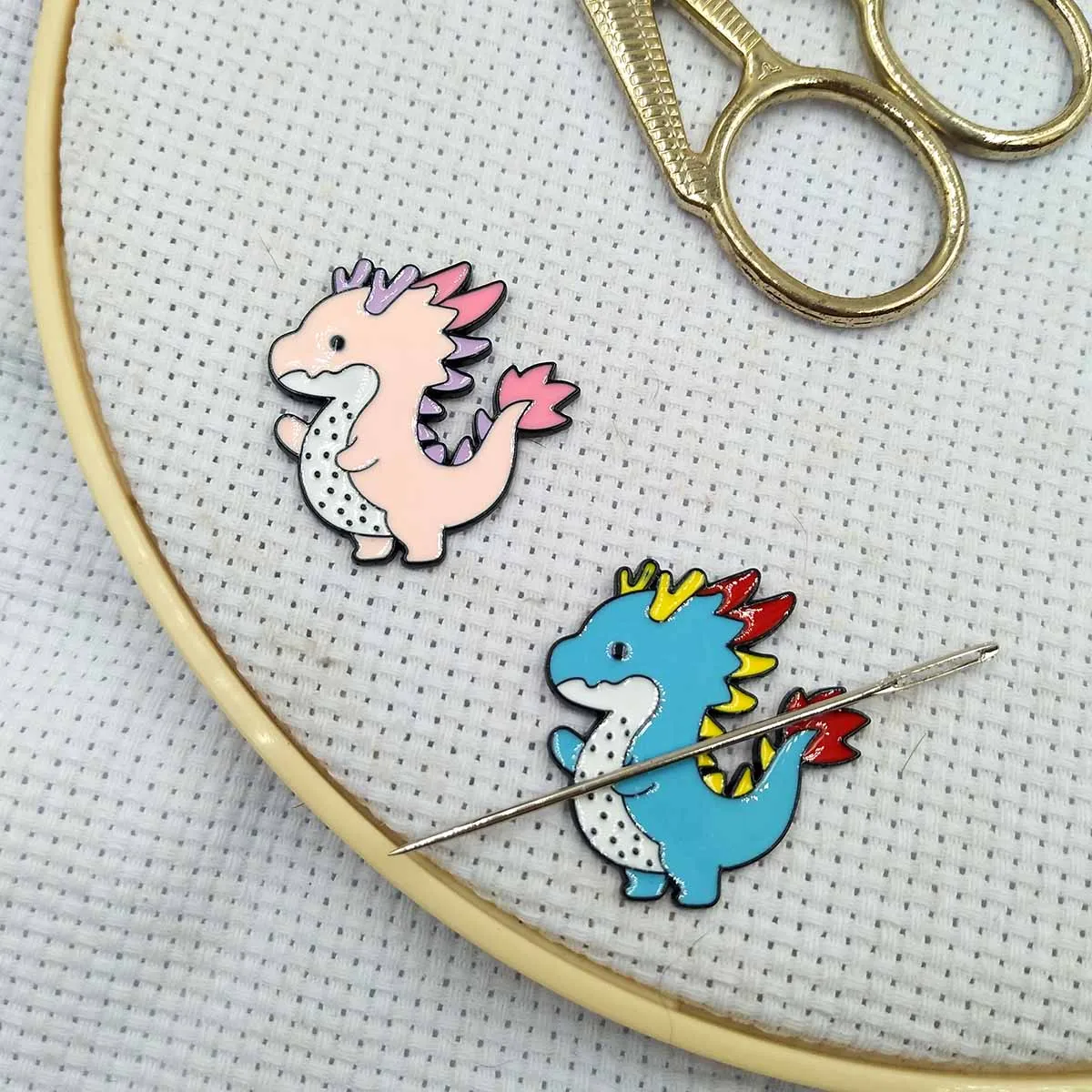 Cute Dinosaur Magnetic Needle Minders Sewing Magnet Needles Holder Cross Stitch Embroidery Needle Keeper Help Manage Needle Work