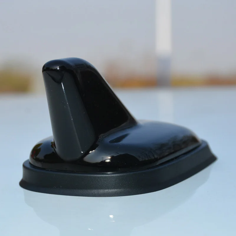 Car Shark Fin Antenna Car Radio FM/AM Aerials For Volkswagen VW Golf 6 Tiguan Magotan Sagitar Passat AUDI A4L A6L Q5 A3 A3 A5 A8