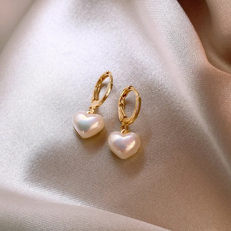 Classic Design Pearl Heart Pendant Earrings 2025 Fashion Jewelry Party Girl's Sweet Temperament Accessories For Womens Earrings