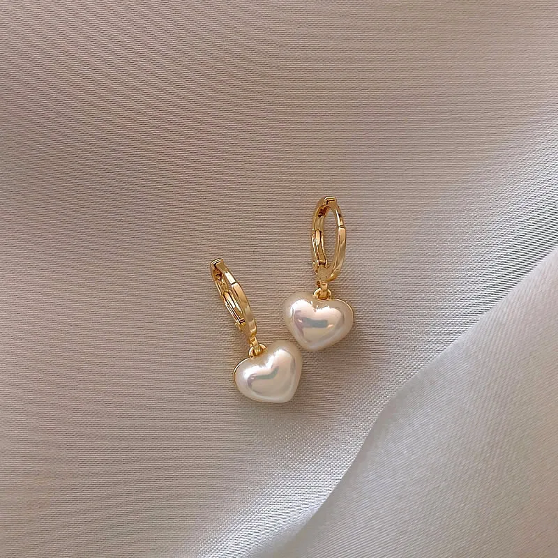 Classic Design Pearl Heart Pendant Earrings 2025 Fashion Jewelry Party Girl's Sweet Temperament Accessories For Womens Earrings