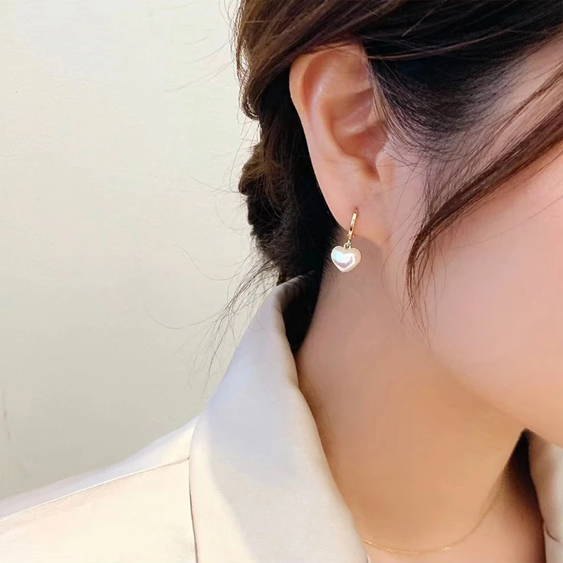 Classic Design Pearl Heart Pendant Earrings 2025 Fashion Jewelry Party Girl's Sweet Temperament Accessories For Womens Earrings
