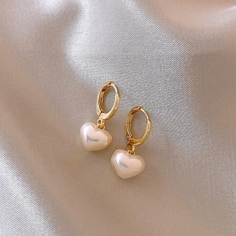 Classic Design Pearl Heart Pendant Earrings 2025 Fashion Jewelry Party Girl's Sweet Temperament Accessories For Womens Earrings
