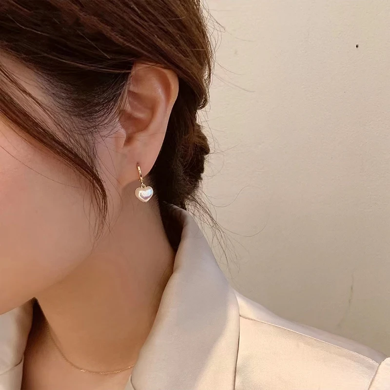 Classic Design Pearl Heart Pendant Earrings 2025 Fashion Jewelry Party Girl's Sweet Temperament Accessories For Womens Earrings
