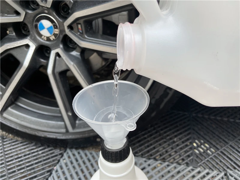 Lucullan 28MM Fill Threaded Funnel - Twist On Empty Spray Bottle Refill Liquid Oils Powders For Home Car Detailing