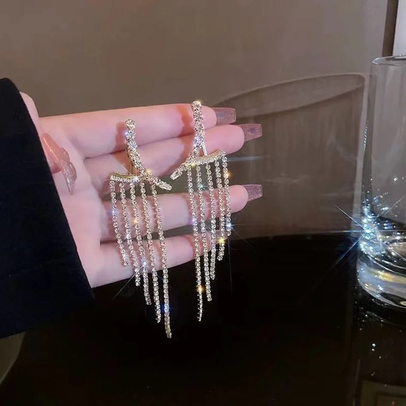 2023 Luxury Women's Earrings Rhinestone Fringe Hanging Zircon Earrings New Shiny Wedding Statement Party Jewelry Gifts