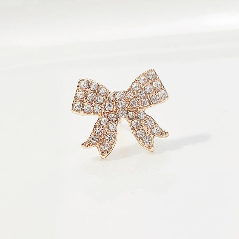 Exquisite Rhinestones Opal Four Leaf Clover Brooch Fashion Jewelry Accessories Trendy Fish Cat Wings Bow Lapel Pin Friends Gifts