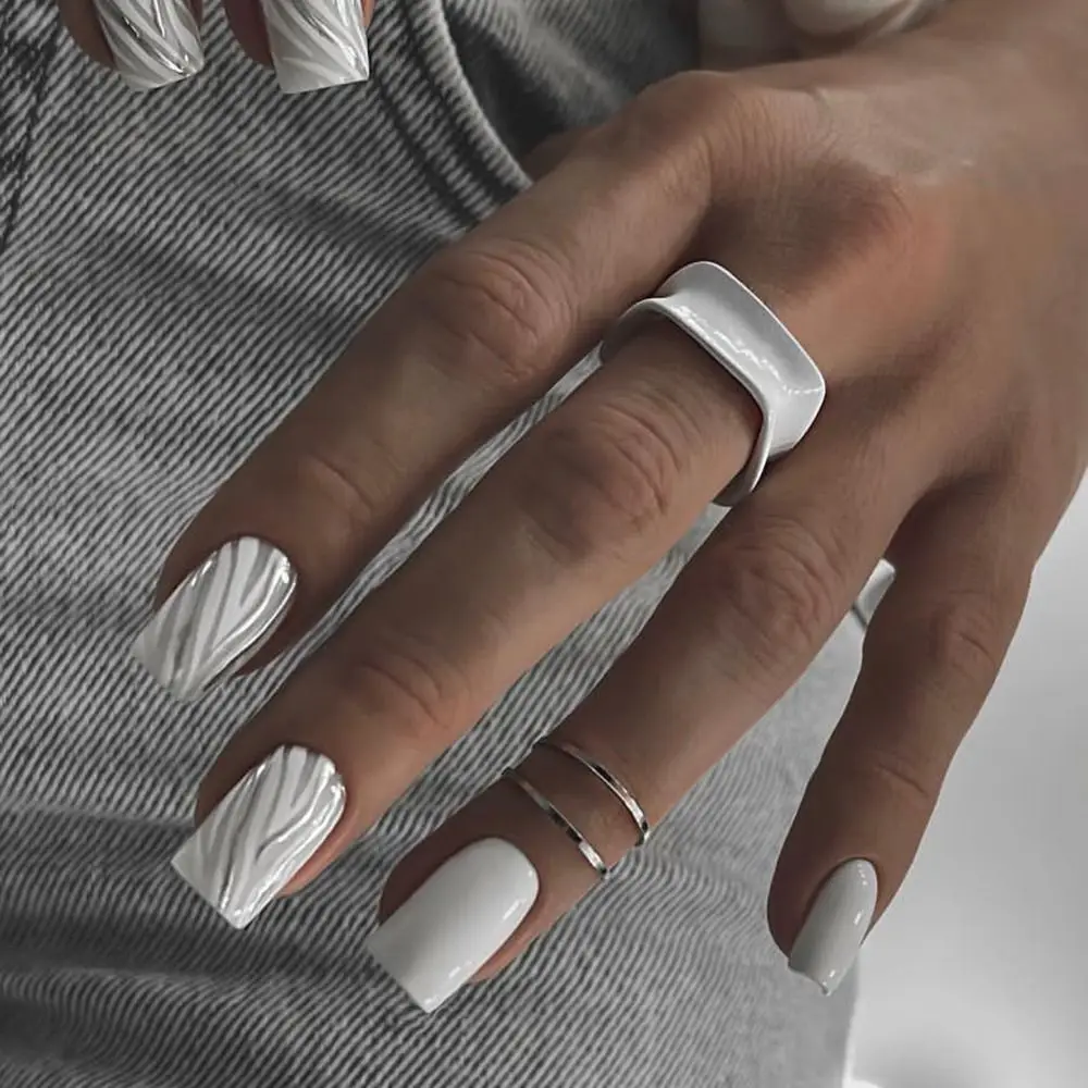 24PCS Short Square False Nails French White Edge Fake Nials Silver Flame Full Cover Press On Nails Detachable Ballerina Nail Tip