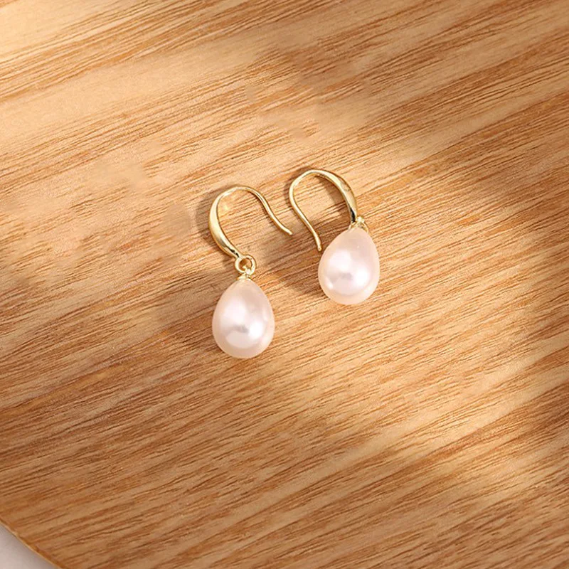 Water Drop Pearl Dangle Earrings Temperamental Women's Hook Earrings Irregular Slim Imitation Pearl Hanging Earrings brincos