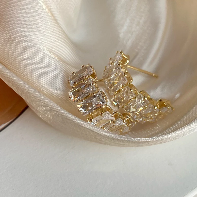 Fashion Fine Sparkle Zircon C Shape Metal Earrings For Women Korean Temperament Accessories Wedding Jewelry Girls Gift
