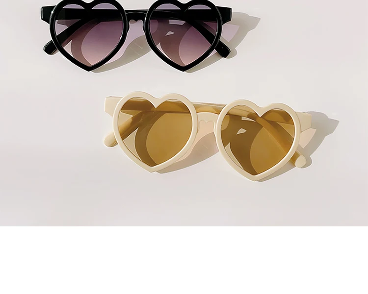 Baby Girls Cute Solid Color Heart Shape Outdoor Sun Protection Sunglasses Children Lovely Acrylic UV400 Sunglasses Kids Glasses