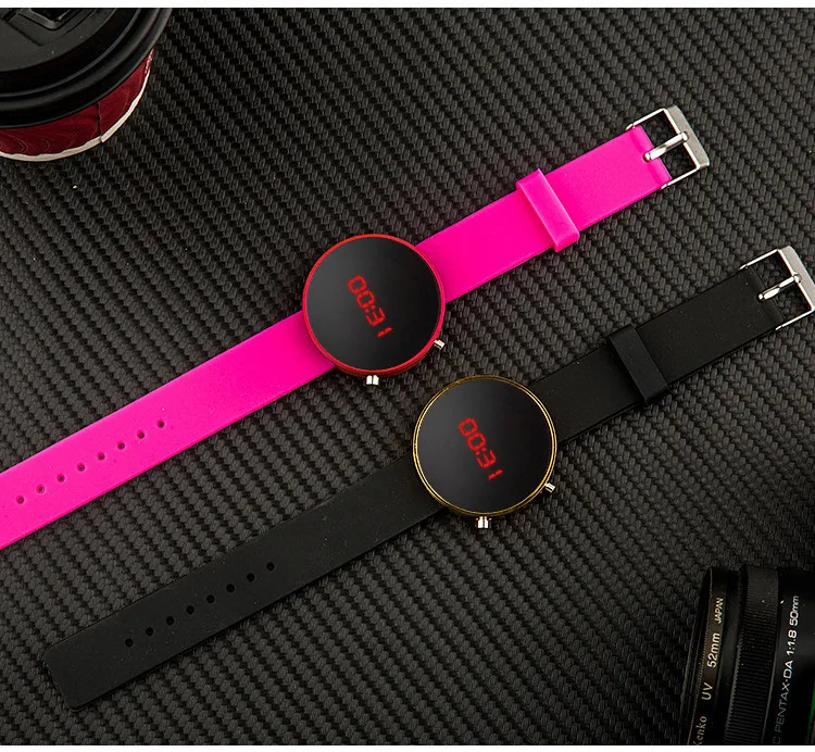 Women Digital Watch Silicone Girl Watch Personality Round Electronic Clock Waterproof Travel Outdoor Sports Digital Wristband
