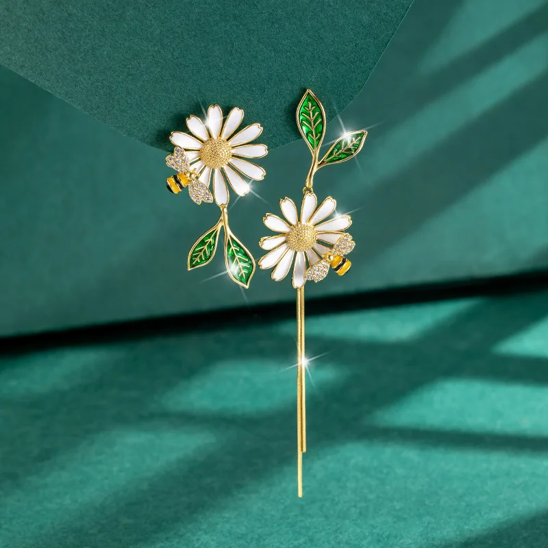 New Korean Flower Asymmetrical Dangle Earrings for Women Long Tassel Butterfly Imitation Pearl Cat Drop Earring Party Jewelry