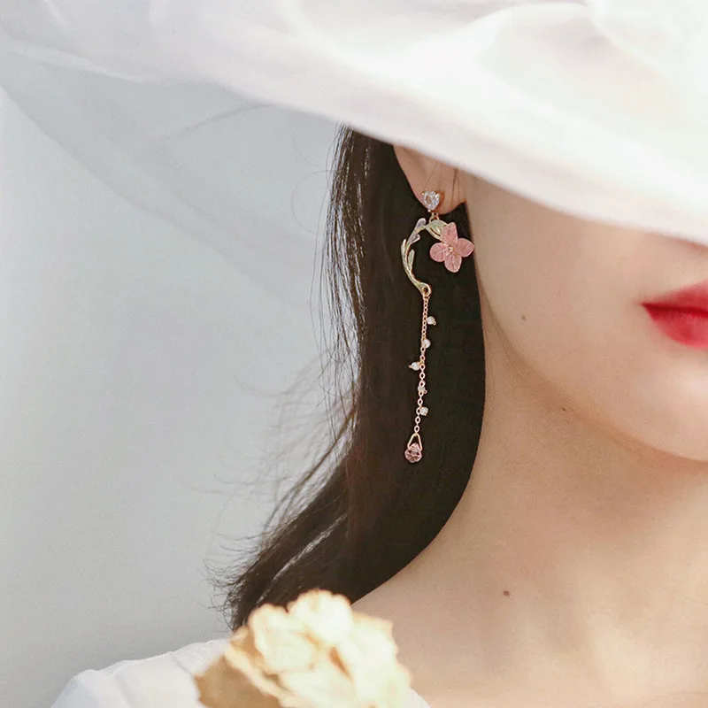 New Korean Flower Asymmetrical Dangle Earrings for Women Long Tassel Butterfly Imitation Pearl Cat Drop Earring Party Jewelry